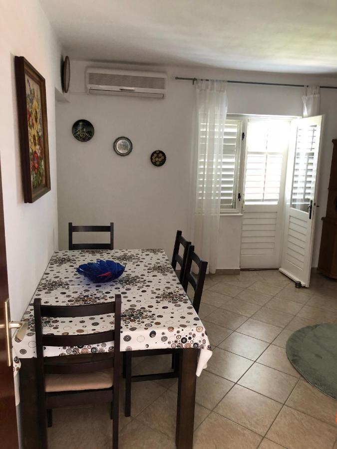 Apartmani Area Doma Trogir Exterior photo